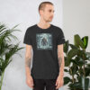 A Man Like Me is Hard To Find - Bigfoot Men's T-Shirt - Dark Grey Heather